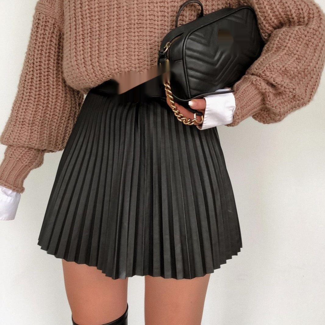 Elegant Women's Pleated Solid Color Skirt: Stylish and Convenient with Zipper Closure.