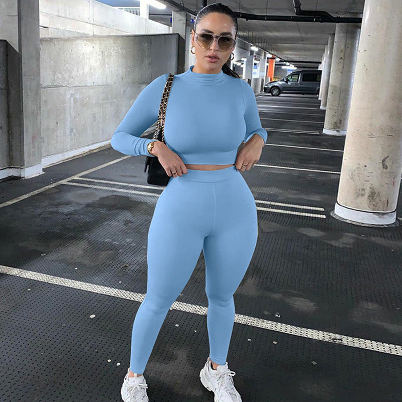 Slim Fitting Long Sleeved Sports Suit For Women