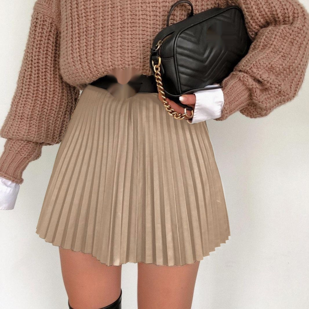 Elegant Women's Pleated Solid Color Skirt: Stylish and Convenient with Zipper Closure.